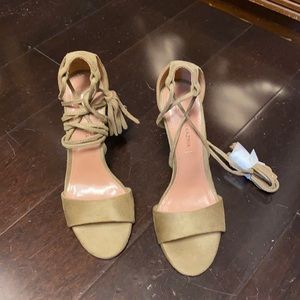 Bcbgmaxazria heels